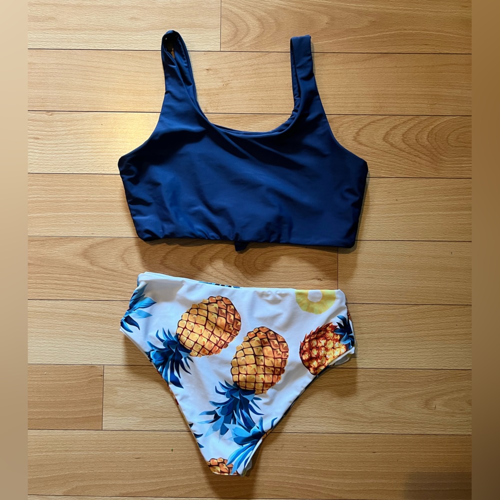 High Waisted Bikini - Picture 2 of 3